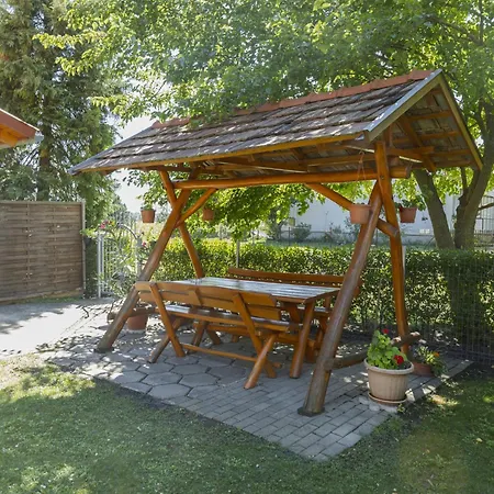 Διαμέρισμα Pajtas 1 By Interhome Balatonfenyves